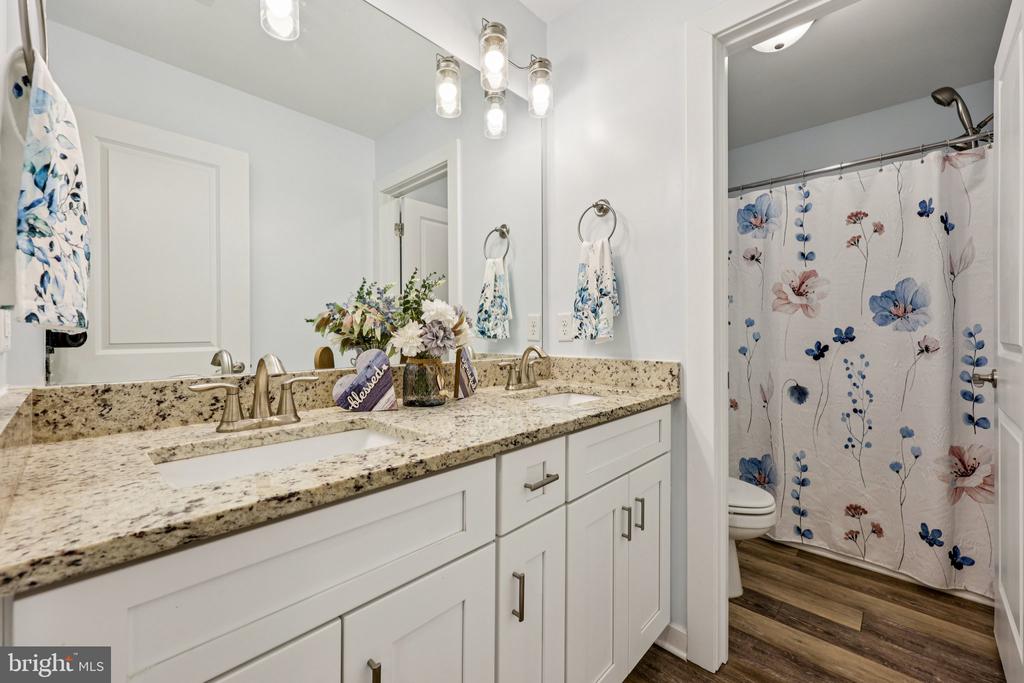 112 BUTLER CIR, LOCUST GROVE, Virginia 22508, 4 Bedrooms Bedrooms, ,2 BathroomsBathrooms,Residential,112 BUTLER CIR,VAOR2013692 MLS # VAOR2013692