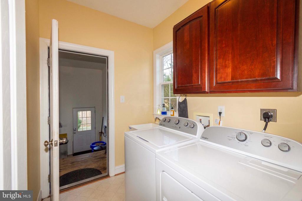 2203 CAMPBELL RD, KESWICK, Virginia 22947, 4 Bedrooms Bedrooms, ,3 BathroomsBathrooms,Residential,2203 CAMPBELL RD,VALA2009476 MLS # VALA2009476