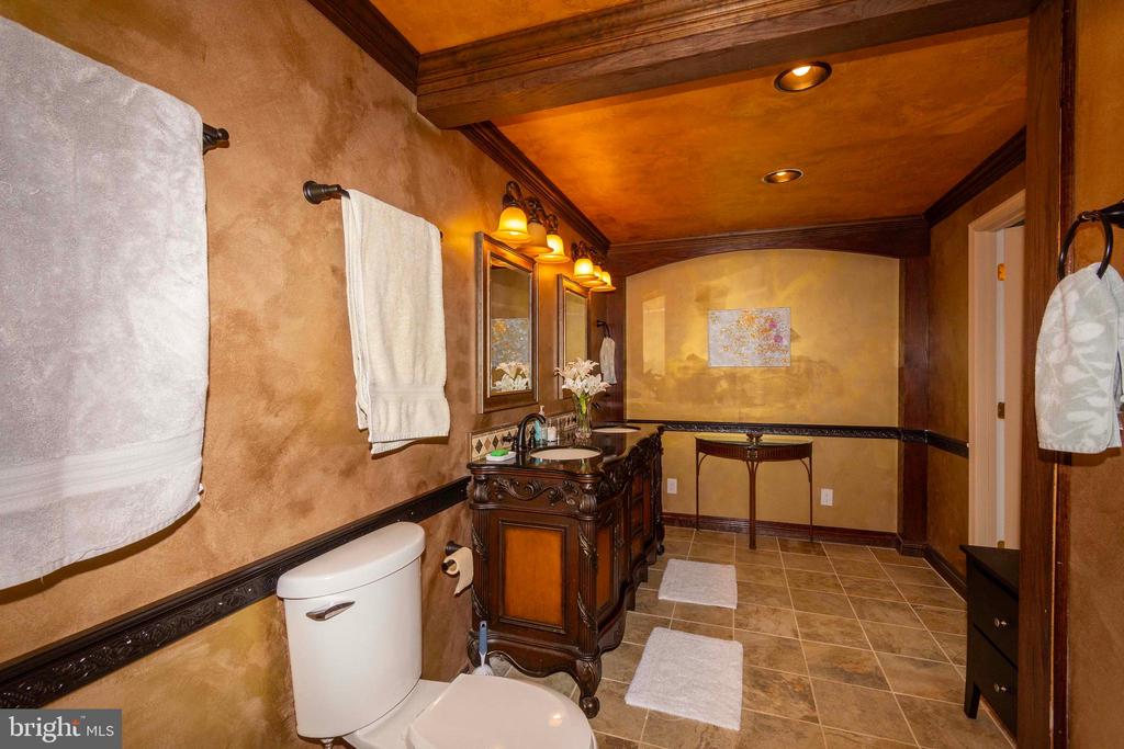 2203 CAMPBELL RD, KESWICK, Virginia 22947, 4 Bedrooms Bedrooms, ,3 BathroomsBathrooms,Residential,2203 CAMPBELL RD,VALA2009476 MLS # VALA2009476