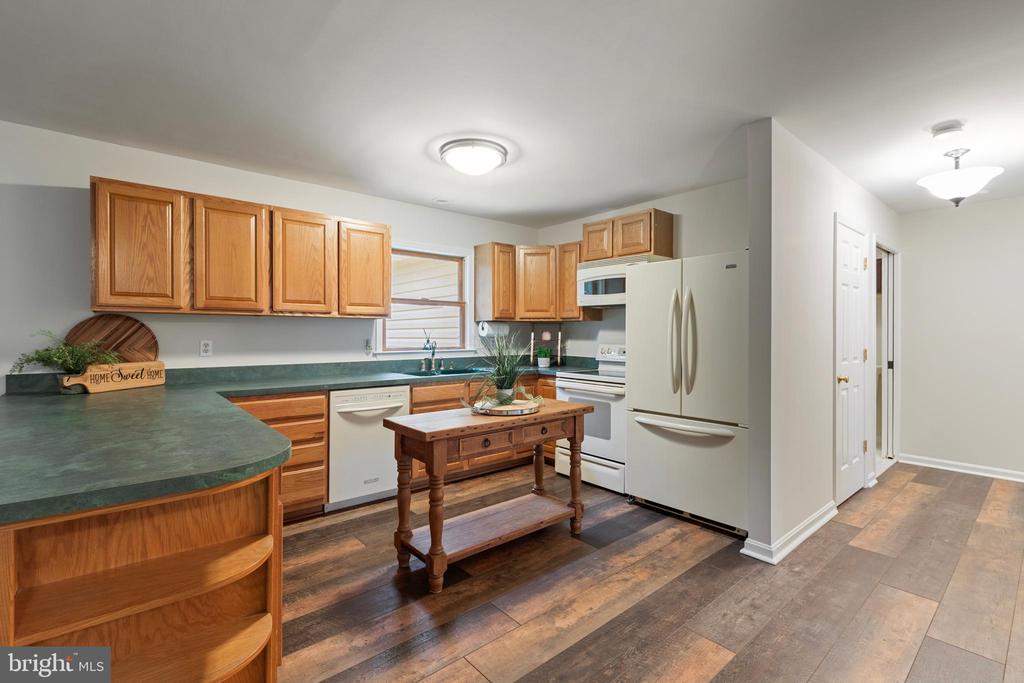 9373 WALDEN LN, MARSHALL, Virginia, 3 Bedrooms Bedrooms, ,2 BathroomsBathrooms,Residential,9373 WALDEN LN,VAFQ2021196 MLS # VAFQ2021196