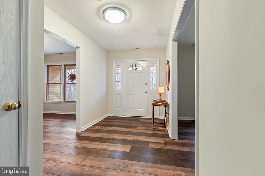 9373 WALDEN LN, MARSHALL, Virginia, 3 Bedrooms Bedrooms, ,2 BathroomsBathrooms,Residential,9373 WALDEN LN,VAFQ2021196 MLS # VAFQ2021196