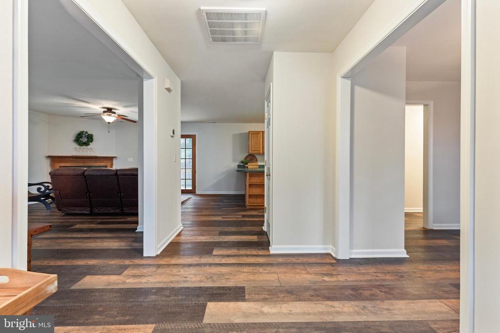 9373 WALDEN LN, MARSHALL, Virginia, 3 Bedrooms Bedrooms, ,2 BathroomsBathrooms,Residential,9373 WALDEN LN,VAFQ2021196 MLS # VAFQ2021196