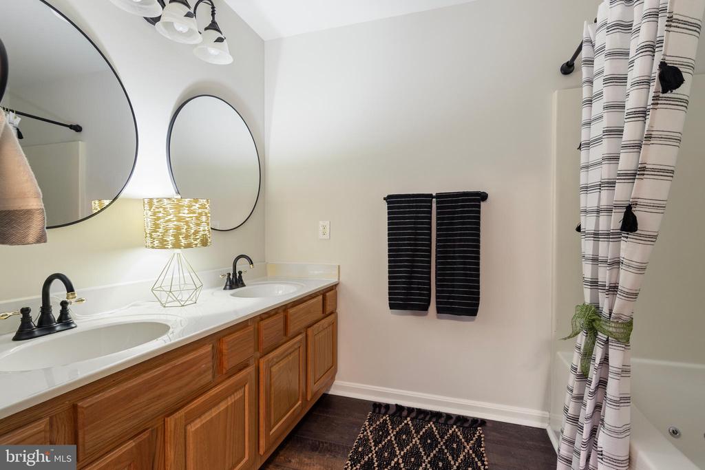 9373 WALDEN LN, MARSHALL, Virginia, 3 Bedrooms Bedrooms, ,2 BathroomsBathrooms,Residential,9373 WALDEN LN,VAFQ2021196 MLS # VAFQ2021196