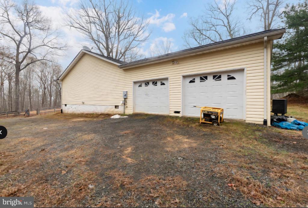 9373 WALDEN LN, MARSHALL, Virginia, 3 Bedrooms Bedrooms, ,2 BathroomsBathrooms,Residential,9373 WALDEN LN,VAFQ2021196 MLS # VAFQ2021196