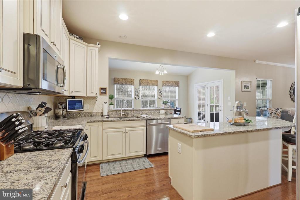 6767 LAKE ANNE CT, WARRENTON, Virginia, 4 Bedrooms Bedrooms, ,3 BathroomsBathrooms,Residential,6767 LAKE ANNE CT,VAFQ2020808 MLS # VAFQ2020808