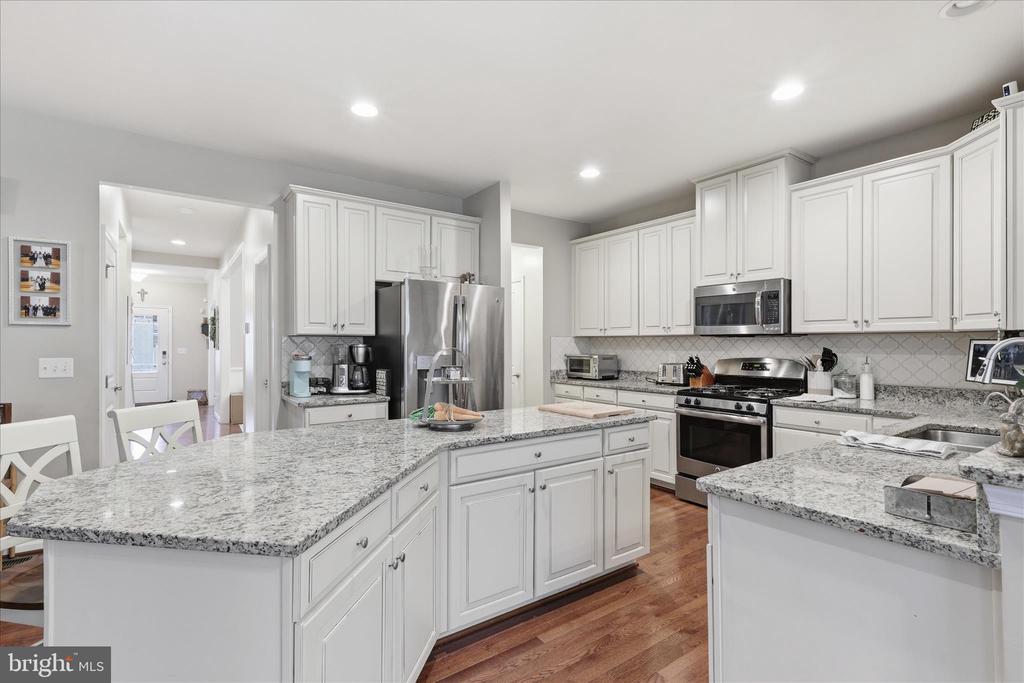 6767 LAKE ANNE CT, WARRENTON, Virginia, 4 Bedrooms Bedrooms, ,3 BathroomsBathrooms,Residential,6767 LAKE ANNE CT,VAFQ2020808 MLS # VAFQ2020808