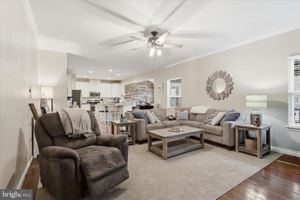 6767 LAKE ANNE CT, WARRENTON, Virginia, 4 Bedrooms Bedrooms, ,3 BathroomsBathrooms,Residential,6767 LAKE ANNE CT,VAFQ2020808 MLS # VAFQ2020808