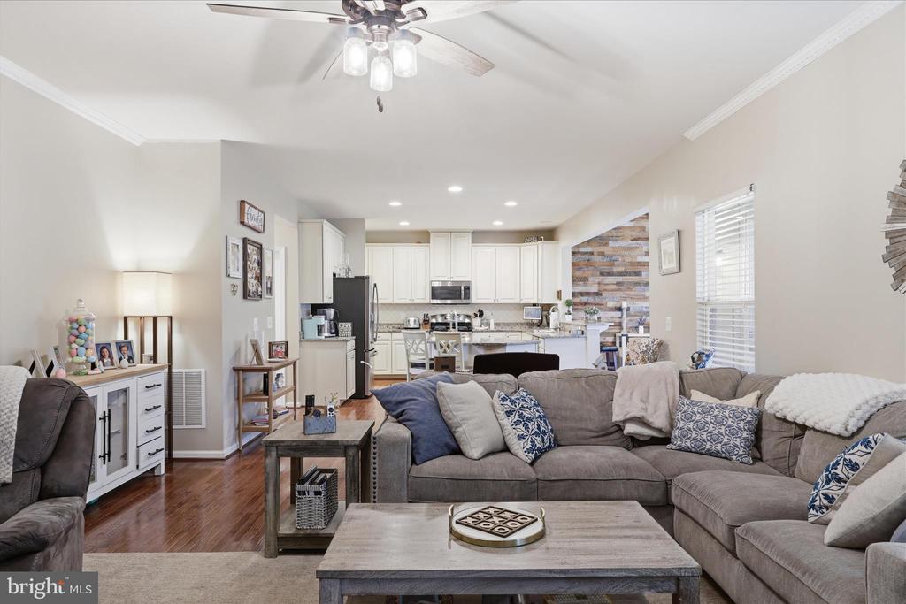 6767 LAKE ANNE CT, WARRENTON, Virginia, 4 Bedrooms Bedrooms, ,3 BathroomsBathrooms,Residential,6767 LAKE ANNE CT,VAFQ2020808 MLS # VAFQ2020808