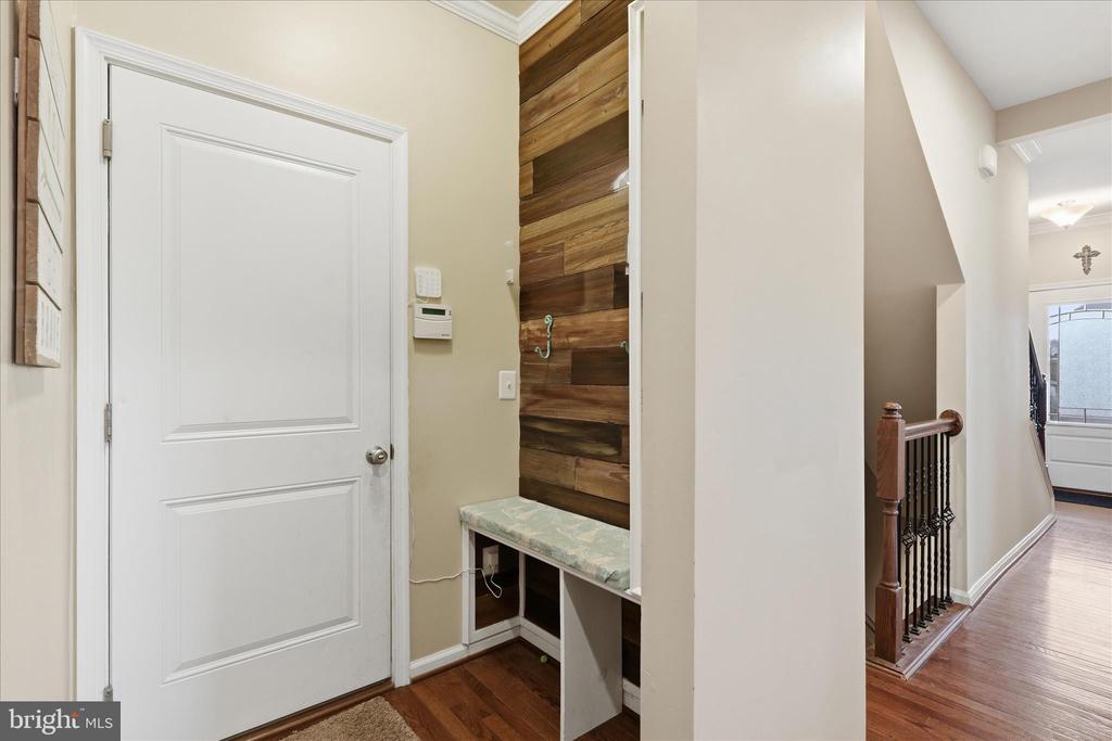 6767 LAKE ANNE CT, WARRENTON, Virginia, 4 Bedrooms Bedrooms, ,3 BathroomsBathrooms,Residential,6767 LAKE ANNE CT,VAFQ2020808 MLS # VAFQ2020808