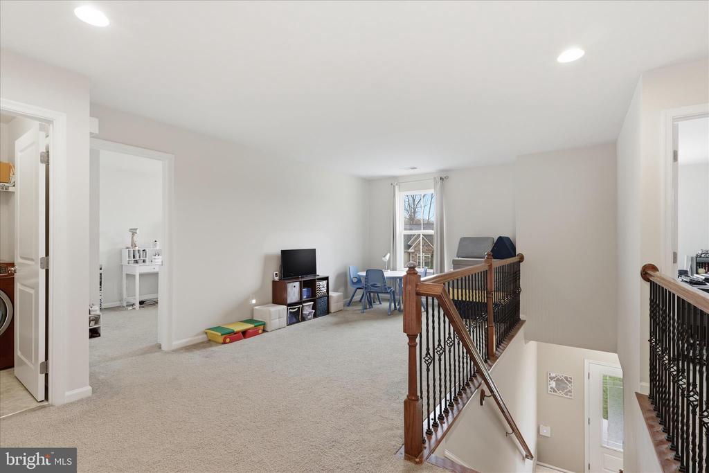 6767 LAKE ANNE CT, WARRENTON, Virginia, 4 Bedrooms Bedrooms, ,3 BathroomsBathrooms,Residential,6767 LAKE ANNE CT,VAFQ2020808 MLS # VAFQ2020808