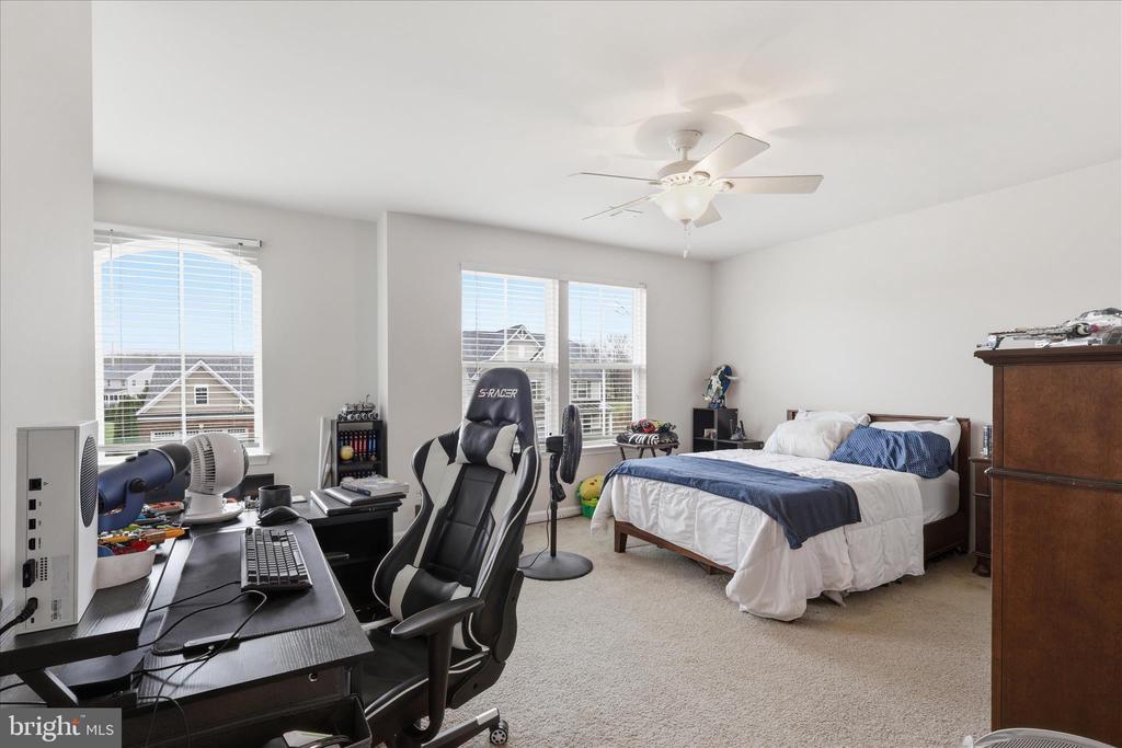 6767 LAKE ANNE CT, WARRENTON, Virginia, 4 Bedrooms Bedrooms, ,3 BathroomsBathrooms,Residential,6767 LAKE ANNE CT,VAFQ2020808 MLS # VAFQ2020808