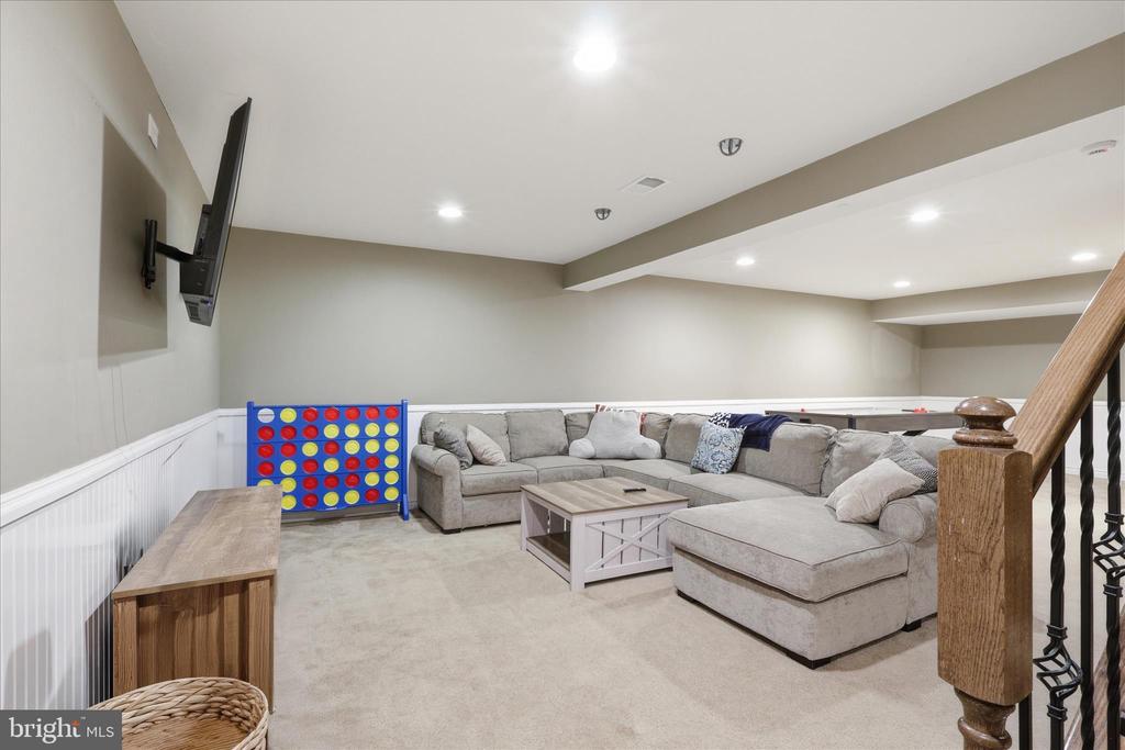 6767 LAKE ANNE CT, WARRENTON, Virginia, 4 Bedrooms Bedrooms, ,3 BathroomsBathrooms,Residential,6767 LAKE ANNE CT,VAFQ2020808 MLS # VAFQ2020808