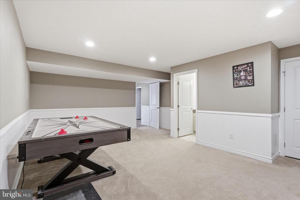 6767 LAKE ANNE CT, WARRENTON, Virginia, 4 Bedrooms Bedrooms, ,3 BathroomsBathrooms,Residential,6767 LAKE ANNE CT,VAFQ2020808 MLS # VAFQ2020808