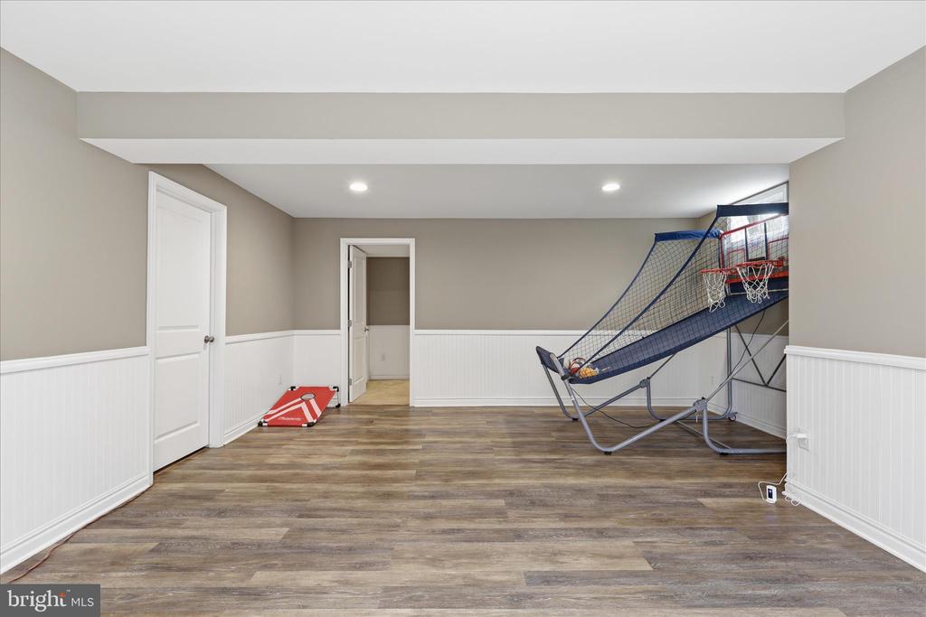 6767 LAKE ANNE CT, WARRENTON, Virginia, 4 Bedrooms Bedrooms, ,3 BathroomsBathrooms,Residential,6767 LAKE ANNE CT,VAFQ2020808 MLS # VAFQ2020808