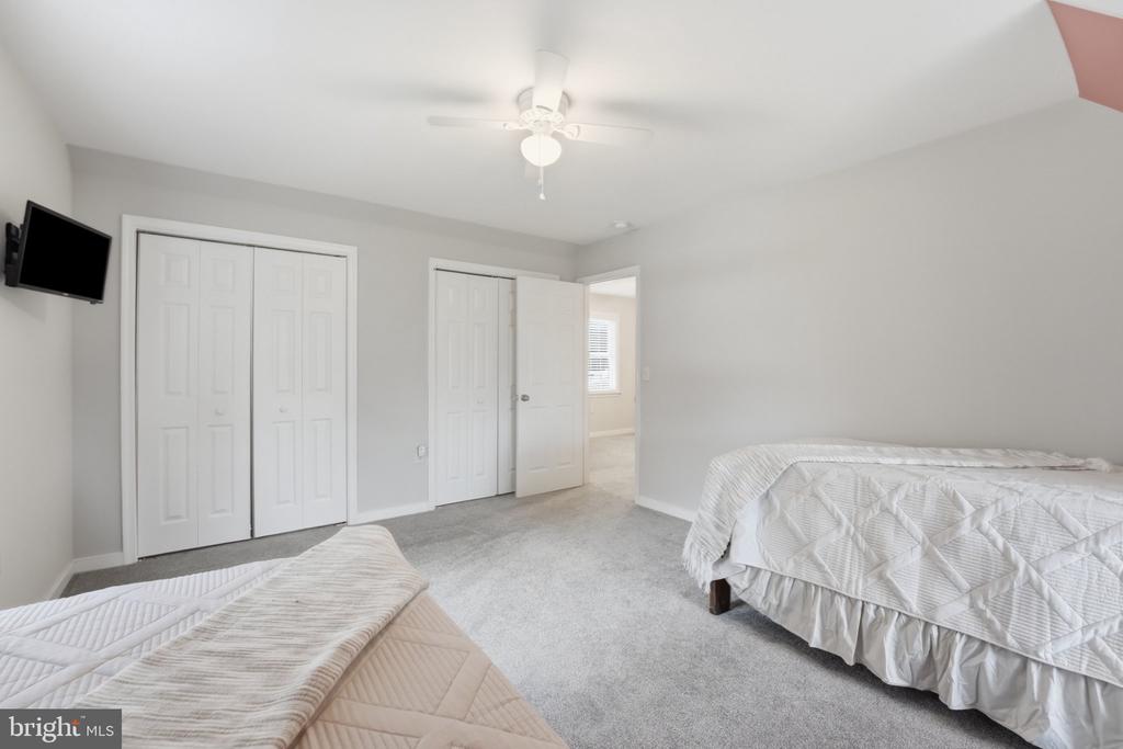 801 S LAKESHORE DR, LOUISA, Virginia 23093, 3 Bedrooms Bedrooms, ,2 BathroomsBathrooms,Residential,801 S LAKESHORE DR,VALA2009556 MLS # VALA2009556