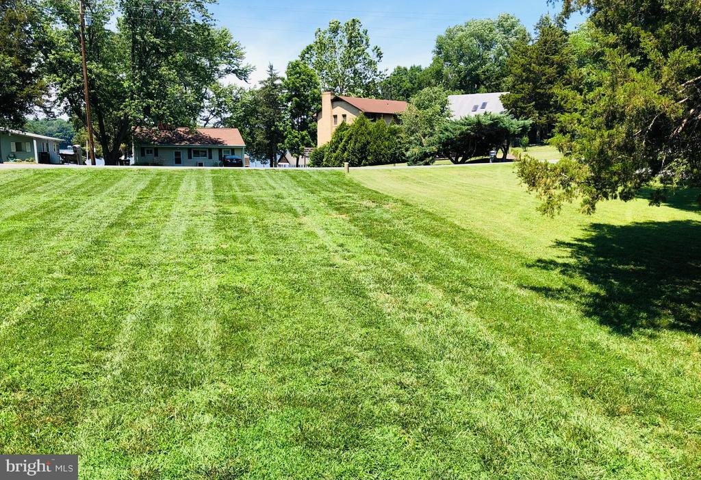 801 S LAKESHORE DR, LOUISA, Virginia 23093, 3 Bedrooms Bedrooms, ,2 BathroomsBathrooms,Residential,801 S LAKESHORE DR,VALA2009556 MLS # VALA2009556