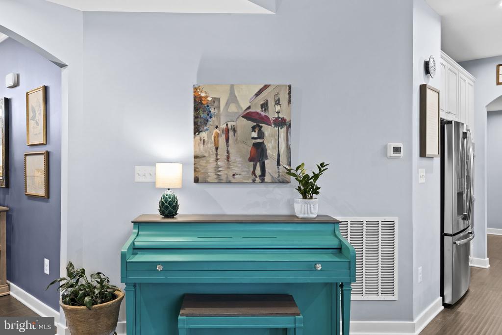 7803 HERMITAGE DR, FREDERICKSBURG, Virginia 22407, 5 Bedrooms Bedrooms, ,5 BathroomsBathrooms,Residential,7803 HERMITAGE DR,VASP2040518 MLS # VASP2040518