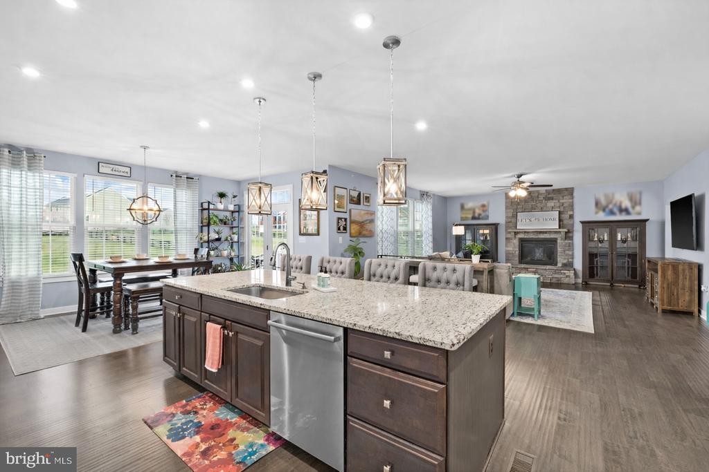 7803 HERMITAGE DR, FREDERICKSBURG, Virginia 22407, 5 Bedrooms Bedrooms, ,5 BathroomsBathrooms,Residential,7803 HERMITAGE DR,VASP2040518 MLS # VASP2040518