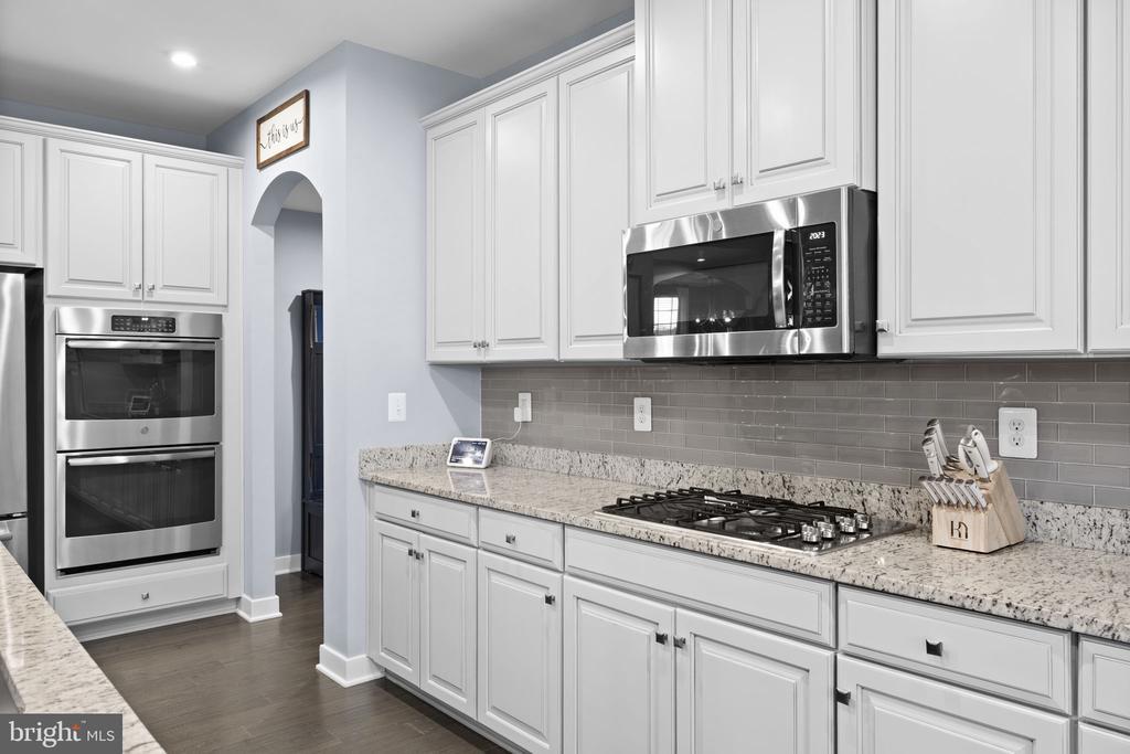 7803 HERMITAGE DR, FREDERICKSBURG, Virginia 22407, 5 Bedrooms Bedrooms, ,5 BathroomsBathrooms,Residential,7803 HERMITAGE DR,VASP2040518 MLS # VASP2040518