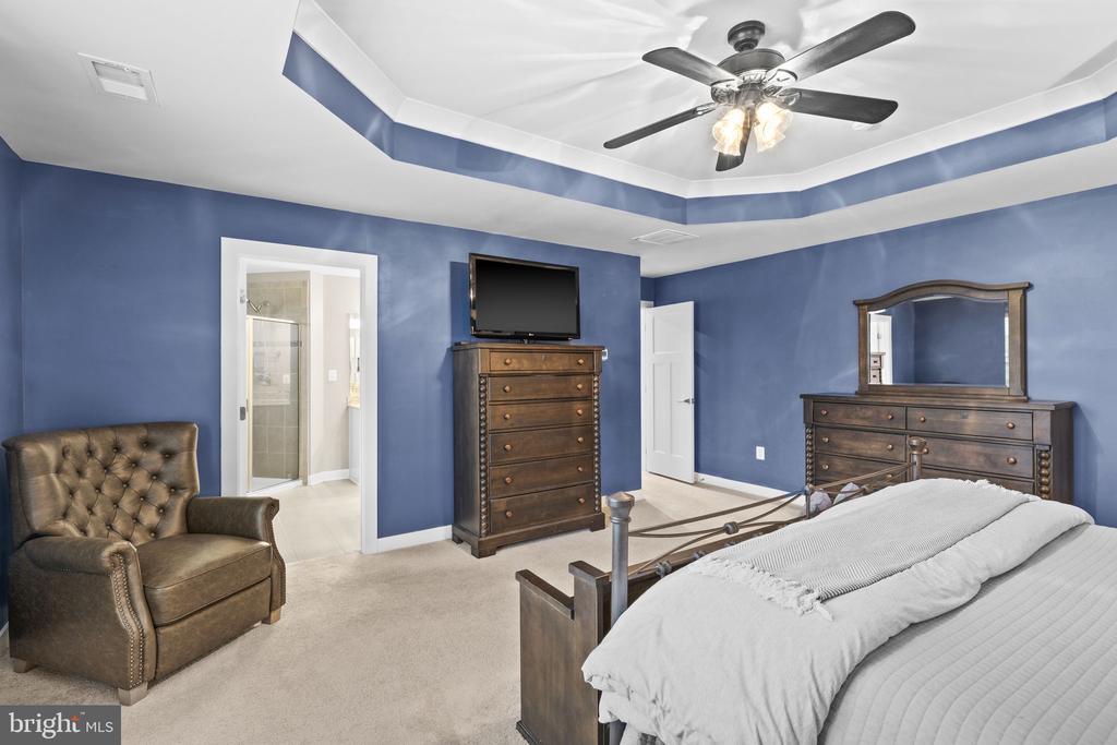 7803 HERMITAGE DR, FREDERICKSBURG, Virginia 22407, 5 Bedrooms Bedrooms, ,5 BathroomsBathrooms,Residential,7803 HERMITAGE DR,VASP2040518 MLS # VASP2040518