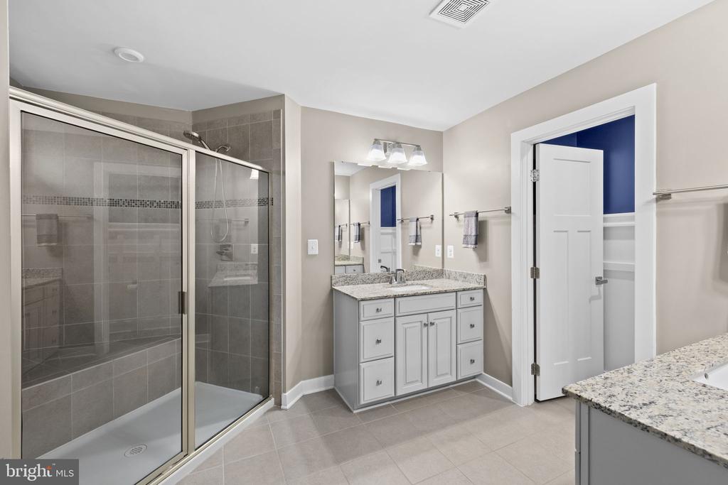 7803 HERMITAGE DR, FREDERICKSBURG, Virginia 22407, 5 Bedrooms Bedrooms, ,5 BathroomsBathrooms,Residential,7803 HERMITAGE DR,VASP2040518 MLS # VASP2040518