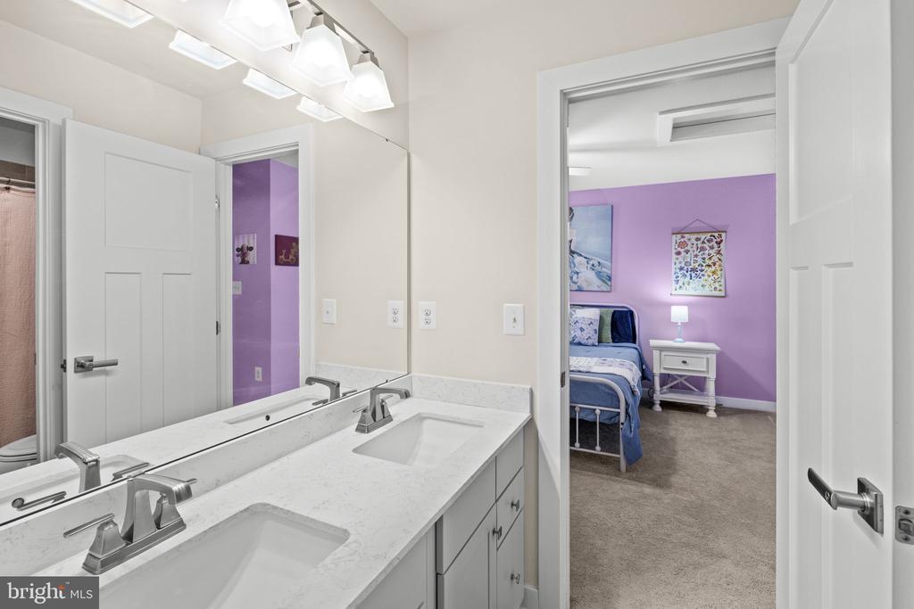 7803 HERMITAGE DR, FREDERICKSBURG, Virginia 22407, 5 Bedrooms Bedrooms, ,5 BathroomsBathrooms,Residential,7803 HERMITAGE DR,VASP2040518 MLS # VASP2040518