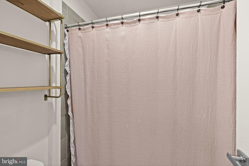 7803 HERMITAGE DR, FREDERICKSBURG, Virginia 22407, 5 Bedrooms Bedrooms, ,5 BathroomsBathrooms,Residential,7803 HERMITAGE DR,VASP2040518 MLS # VASP2040518