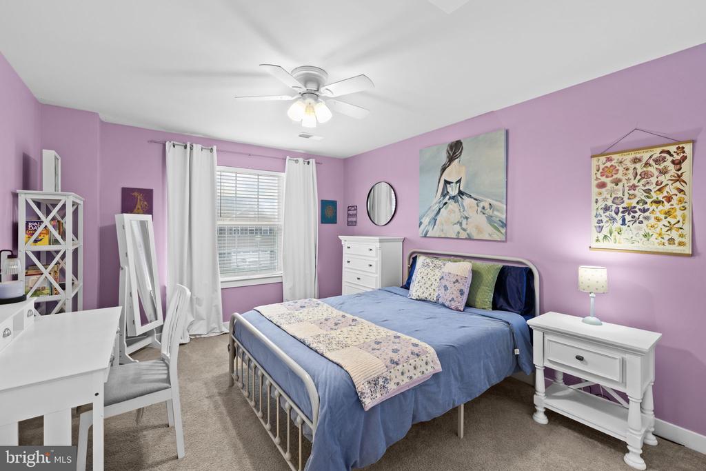 7803 HERMITAGE DR, FREDERICKSBURG, Virginia 22407, 5 Bedrooms Bedrooms, ,5 BathroomsBathrooms,Residential,7803 HERMITAGE DR,VASP2040518 MLS # VASP2040518