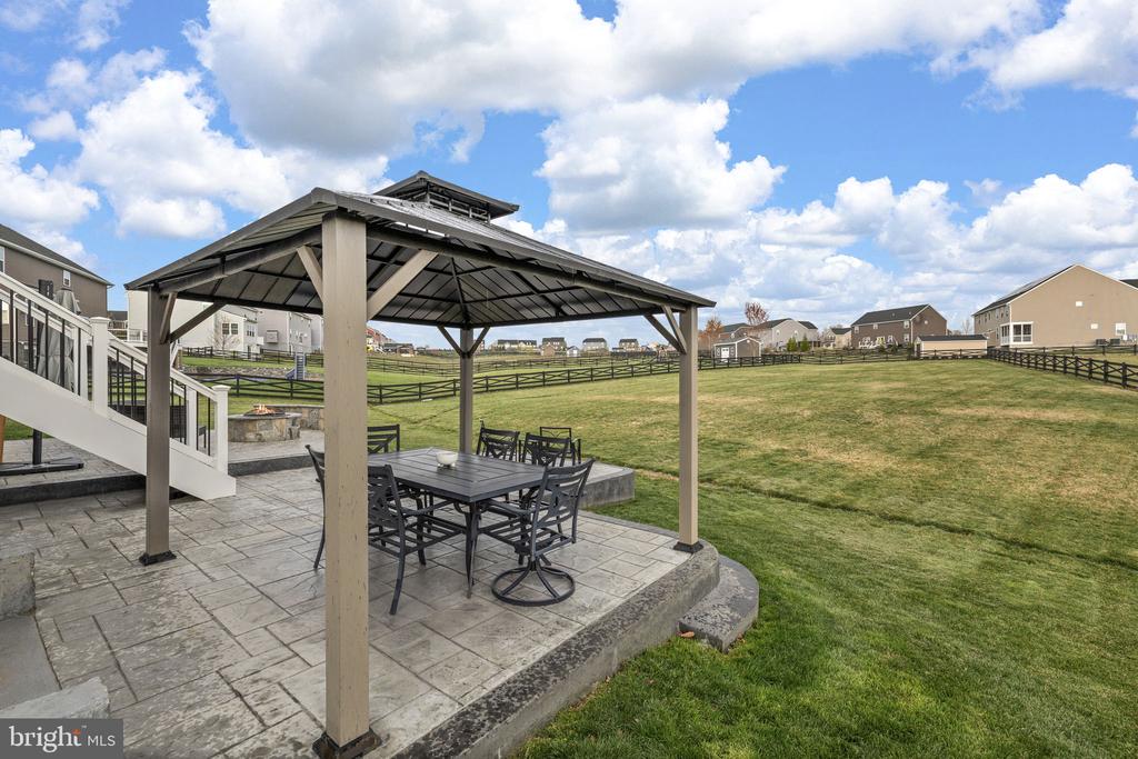 7803 HERMITAGE DR, FREDERICKSBURG, Virginia 22407, 5 Bedrooms Bedrooms, ,5 BathroomsBathrooms,Residential,7803 HERMITAGE DR,VASP2040518 MLS # VASP2040518