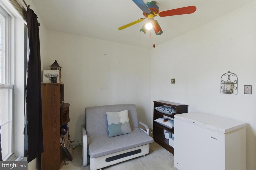 15 TIMBERLAND DR, FREDERICKSBURG, Virginia 22407, 3 Bedrooms Bedrooms, ,1 BathroomBathrooms,Residential,15 TIMBERLAND DR,VASP2040576 MLS # VASP2040576