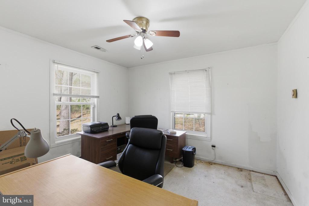 15 TIMBERLAND DR, FREDERICKSBURG, Virginia 22407, 3 Bedrooms Bedrooms, ,1 BathroomBathrooms,Residential,15 TIMBERLAND DR,VASP2040576 MLS # VASP2040576