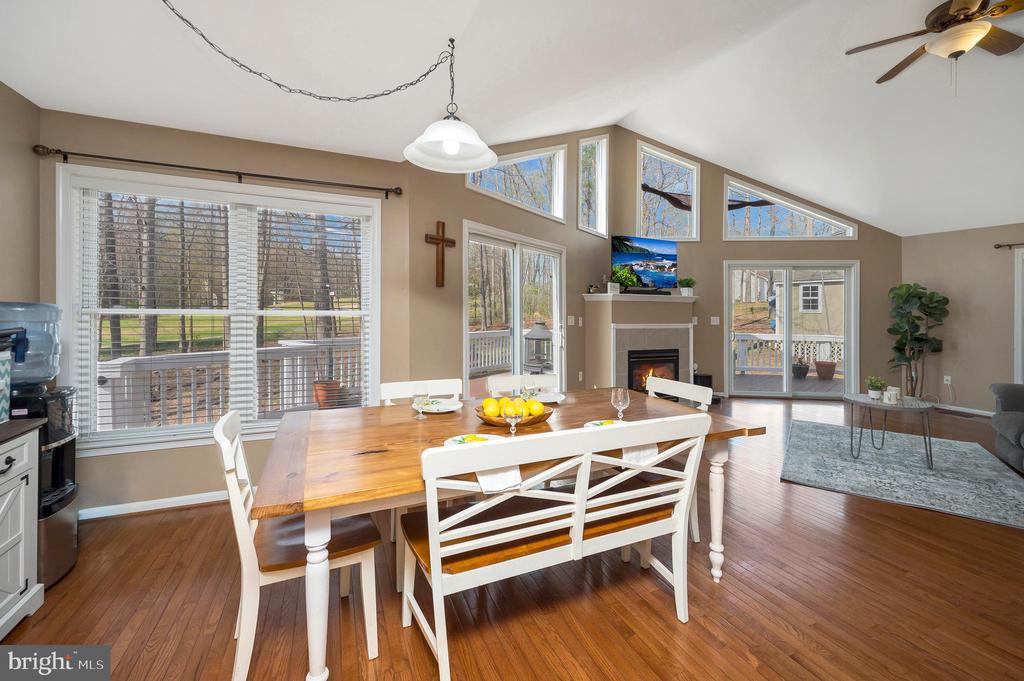 315 WESTOVER PKWY, LOCUST GROVE, Virginia 22508, 5 Bedrooms Bedrooms, ,3 BathroomsBathrooms,Residential,315 WESTOVER PKWY,VAOR2013770 MLS # VAOR2013770