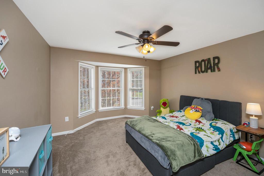 315 WESTOVER PKWY, LOCUST GROVE, Virginia 22508, 5 Bedrooms Bedrooms, ,3 BathroomsBathrooms,Residential,315 WESTOVER PKWY,VAOR2013770 MLS # VAOR2013770