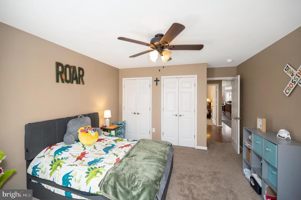 315 WESTOVER PKWY, LOCUST GROVE, Virginia 22508, 5 Bedrooms Bedrooms, ,3 BathroomsBathrooms,Residential,315 WESTOVER PKWY,VAOR2013770 MLS # VAOR2013770