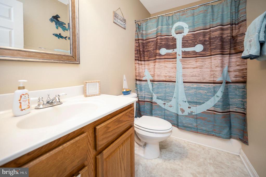 315 WESTOVER PKWY, LOCUST GROVE, Virginia 22508, 5 Bedrooms Bedrooms, ,3 BathroomsBathrooms,Residential,315 WESTOVER PKWY,VAOR2013770 MLS # VAOR2013770