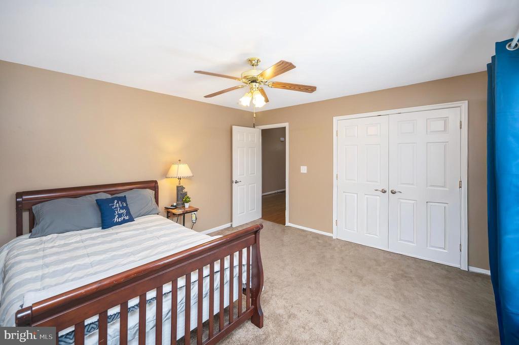 315 WESTOVER PKWY, LOCUST GROVE, Virginia 22508, 5 Bedrooms Bedrooms, ,3 BathroomsBathrooms,Residential,315 WESTOVER PKWY,VAOR2013770 MLS # VAOR2013770