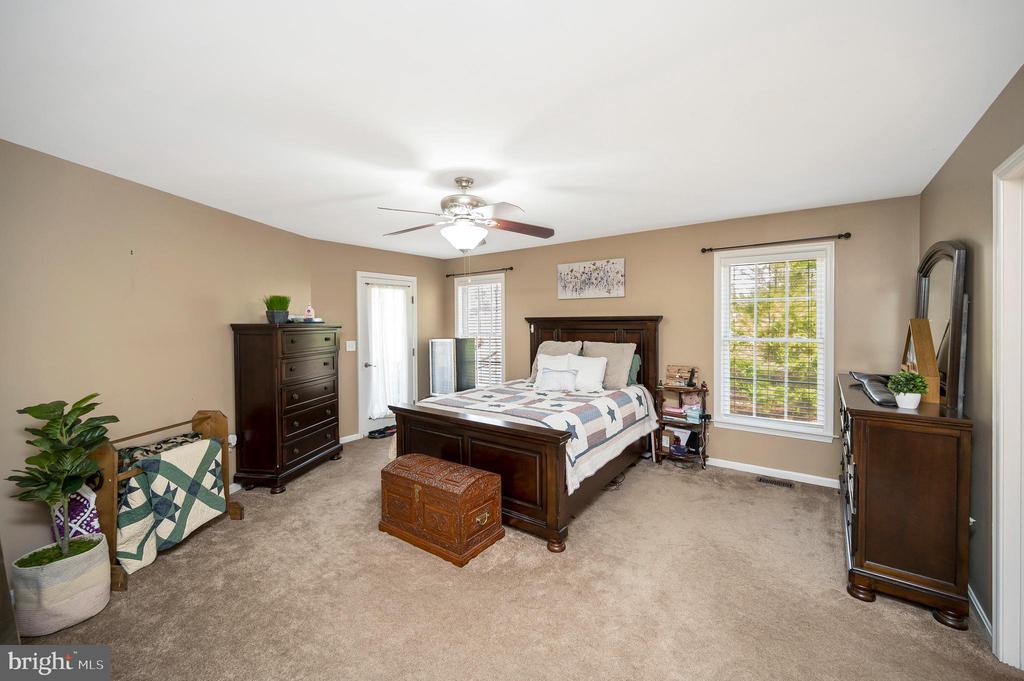 315 WESTOVER PKWY, LOCUST GROVE, Virginia 22508, 5 Bedrooms Bedrooms, ,3 BathroomsBathrooms,Residential,315 WESTOVER PKWY,VAOR2013770 MLS # VAOR2013770