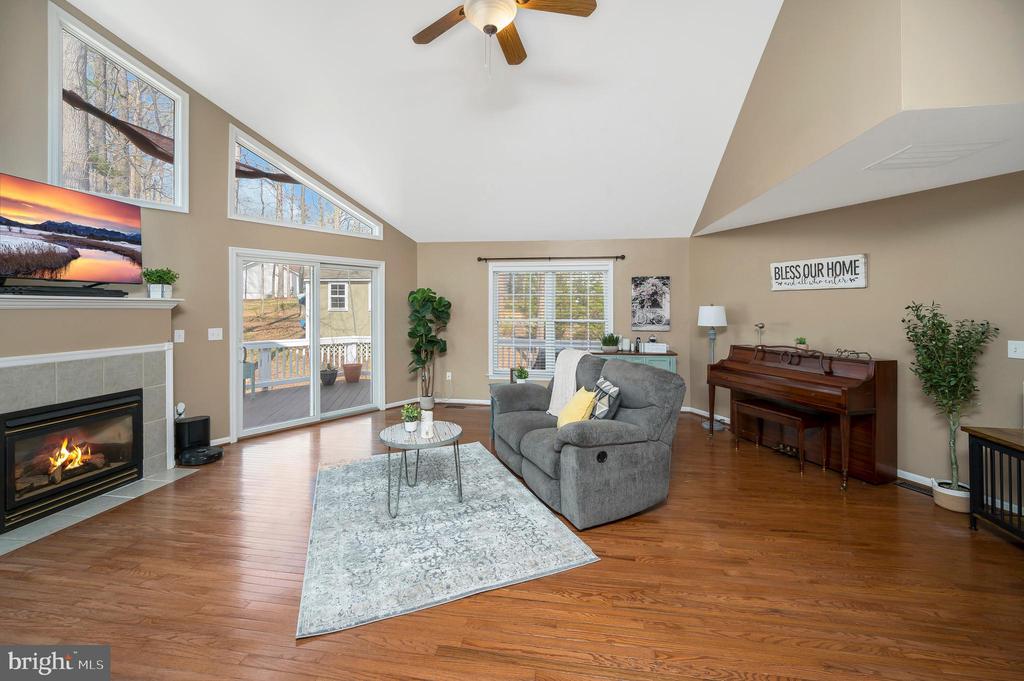 315 WESTOVER PKWY, LOCUST GROVE, Virginia 22508, 5 Bedrooms Bedrooms, ,3 BathroomsBathrooms,Residential,315 WESTOVER PKWY,VAOR2013770 MLS # VAOR2013770