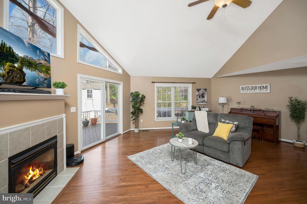 315 WESTOVER PKWY, LOCUST GROVE, Virginia 22508, 5 Bedrooms Bedrooms, ,3 BathroomsBathrooms,Residential,315 WESTOVER PKWY,VAOR2013770 MLS # VAOR2013770