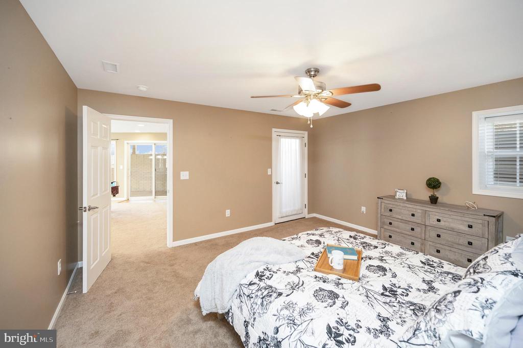 315 WESTOVER PKWY, LOCUST GROVE, Virginia 22508, 5 Bedrooms Bedrooms, ,3 BathroomsBathrooms,Residential,315 WESTOVER PKWY,VAOR2013770 MLS # VAOR2013770