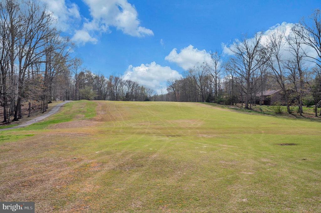 315 WESTOVER PKWY, LOCUST GROVE, Virginia 22508, 5 Bedrooms Bedrooms, ,3 BathroomsBathrooms,Residential,315 WESTOVER PKWY,VAOR2013770 MLS # VAOR2013770