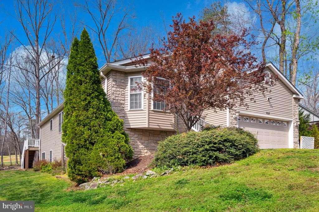 315 WESTOVER PKWY, LOCUST GROVE, Virginia 22508, 5 Bedrooms Bedrooms, ,3 BathroomsBathrooms,Residential,315 WESTOVER PKWY,VAOR2013770 MLS # VAOR2013770