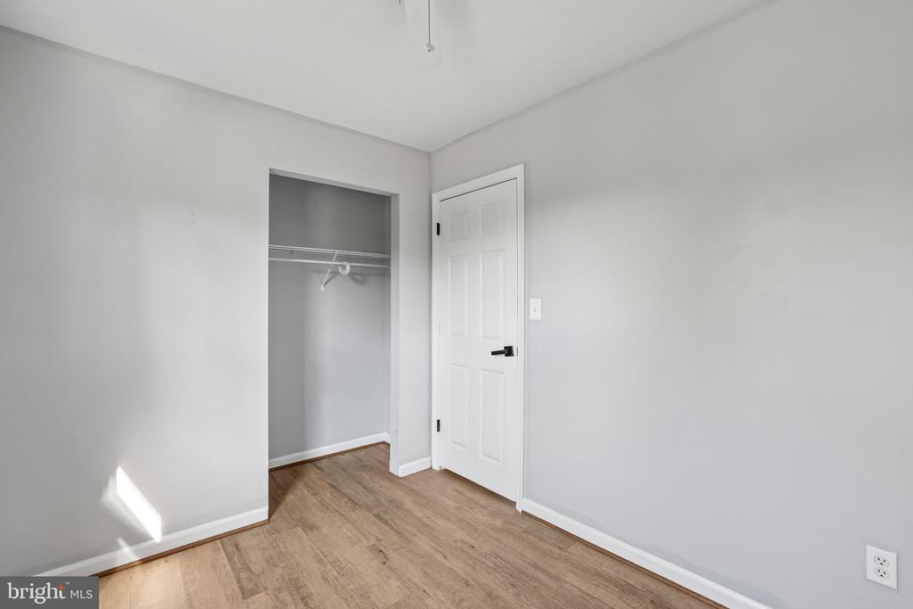 6904 RIDGE WAY DR, FREDERICKSBURG, Virginia 22407, 4 Bedrooms Bedrooms, ,2 BathroomsBathrooms,Residential,6904 RIDGE WAY DR,VASP2040578 MLS # VASP2040578