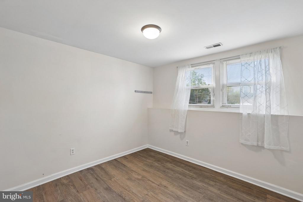 6904 RIDGE WAY DR, FREDERICKSBURG, Virginia 22407, 4 Bedrooms Bedrooms, ,2 BathroomsBathrooms,Residential,6904 RIDGE WAY DR,VASP2040578 MLS # VASP2040578