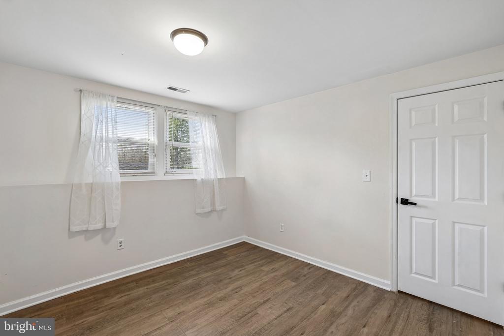 6904 RIDGE WAY DR, FREDERICKSBURG, Virginia 22407, 4 Bedrooms Bedrooms, ,2 BathroomsBathrooms,Residential,6904 RIDGE WAY DR,VASP2040578 MLS # VASP2040578