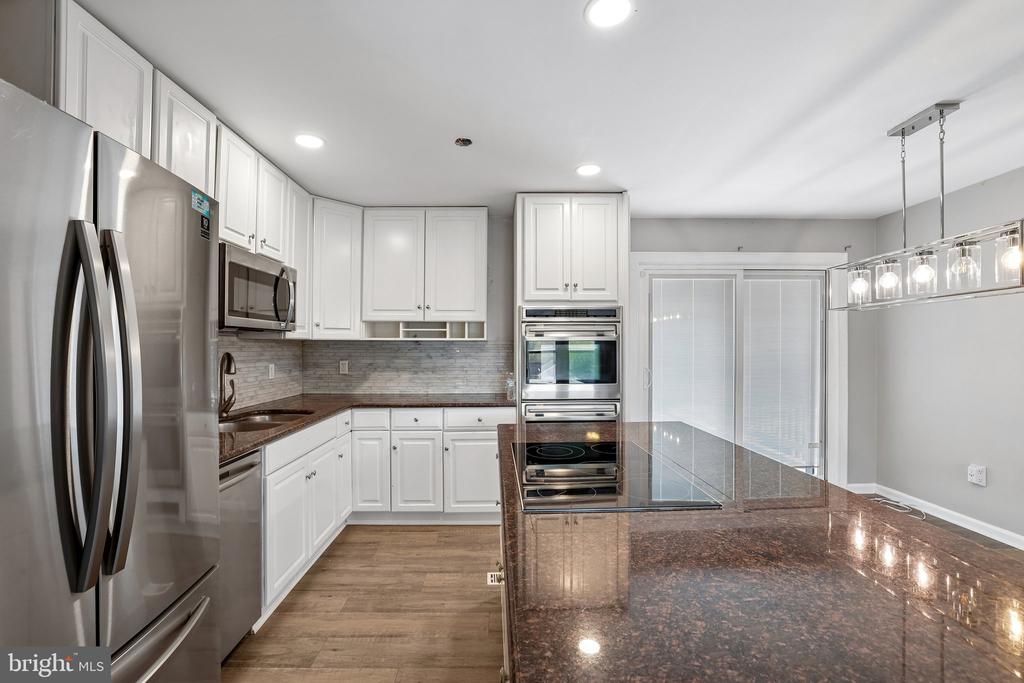 6904 RIDGE WAY DR, FREDERICKSBURG, Virginia 22407, 4 Bedrooms Bedrooms, ,2 BathroomsBathrooms,Residential,6904 RIDGE WAY DR,VASP2040578 MLS # VASP2040578