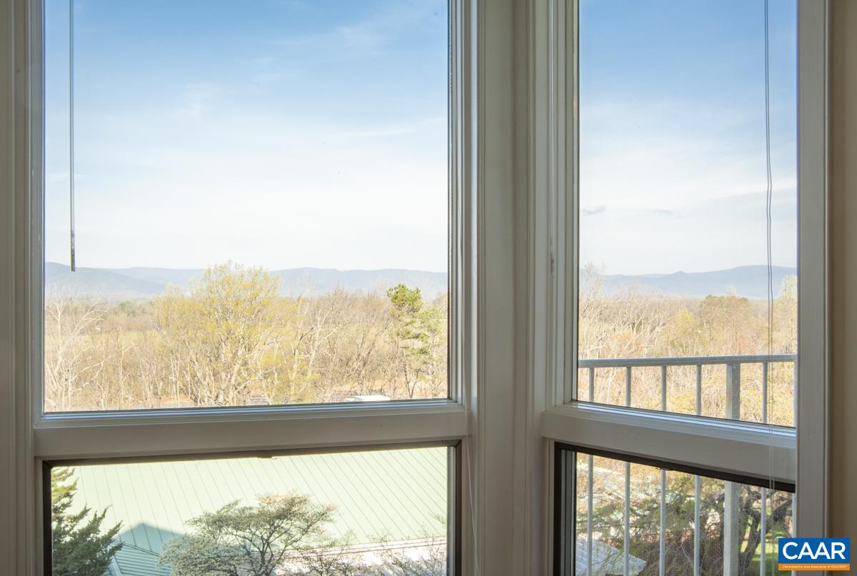 500 CRESTWOOD DR, CHARLOTTESVILLE, Virginia 22903, 1 Bedroom Bedrooms, ,1 BathroomBathrooms,Residential,500 CRESTWOOD DR,675242 MLS # 675242 500 CRESTWOOD DR, CHARLOTTESVILLE, Virginia 22903, 1 Bedroom Bedrooms, ,1 BathroomBathrooms,Residential,500 CRESTWOOD DR,675242 MLS # 675242