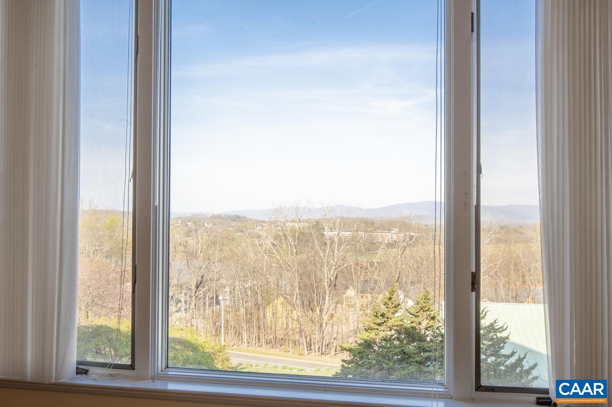 500 CRESTWOOD DR, CHARLOTTESVILLE, Virginia 22903, 1 Bedroom Bedrooms, ,1 BathroomBathrooms,Residential,500 CRESTWOOD DR,675242 MLS # 675242 500 CRESTWOOD DR, CHARLOTTESVILLE, Virginia 22903, 1 Bedroom Bedrooms, ,1 BathroomBathrooms,Residential,500 CRESTWOOD DR,675242 MLS # 675242