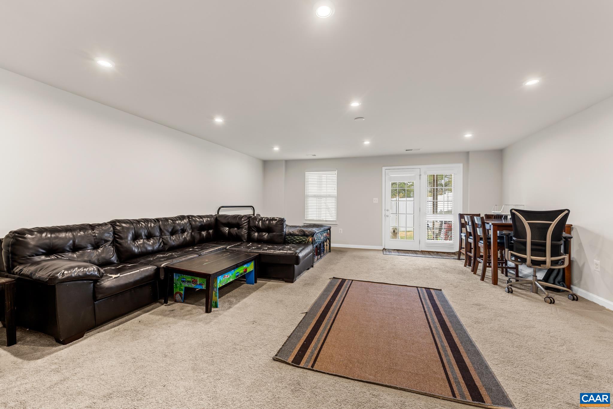 2124 ELM TREE CT, CHARLOTTESVILLE, Virginia 22911, 3 Bedrooms Bedrooms, ,2 BathroomsBathrooms,Residential,STRAUSS,2124 ELM TREE CT,675269 MLS # 675269