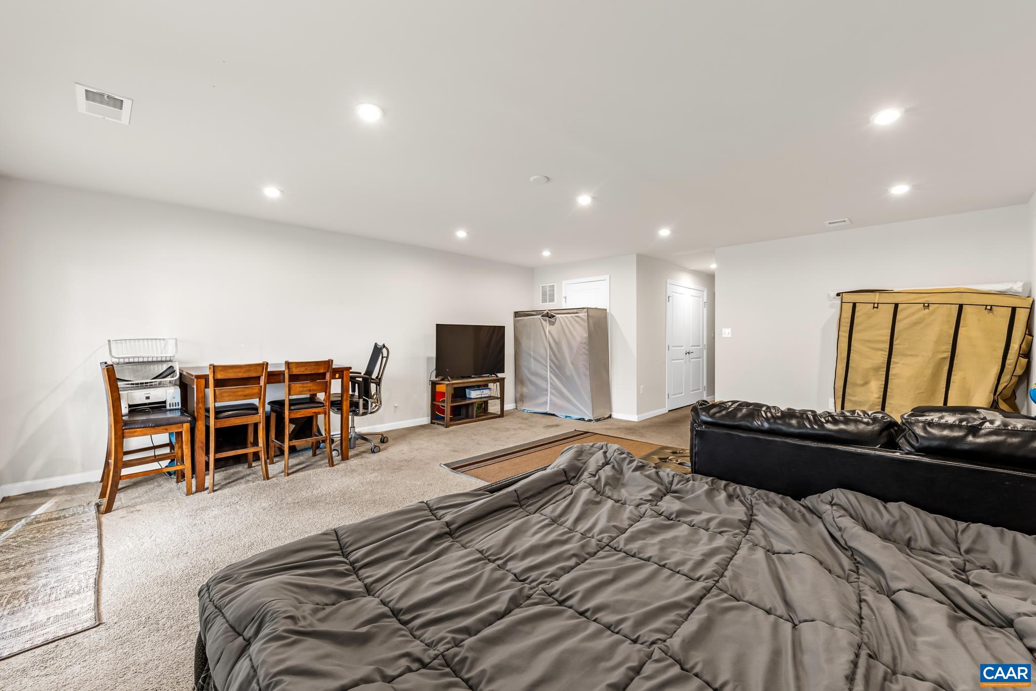 2124 ELM TREE CT, CHARLOTTESVILLE, Virginia 22911, 3 Bedrooms Bedrooms, ,2 BathroomsBathrooms,Residential,STRAUSS,2124 ELM TREE CT,675269 MLS # 675269